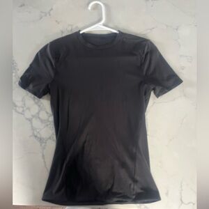 Lululemon wundermost ultra soft crewneck shirt